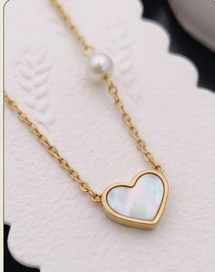 Pearl Heart Minimal Necklace – Anti Tarnish Stainless Steel - Image 2