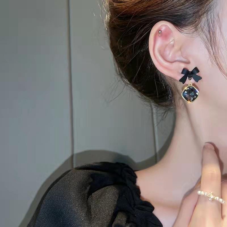 Black Bow Drop Earrings - Image 2